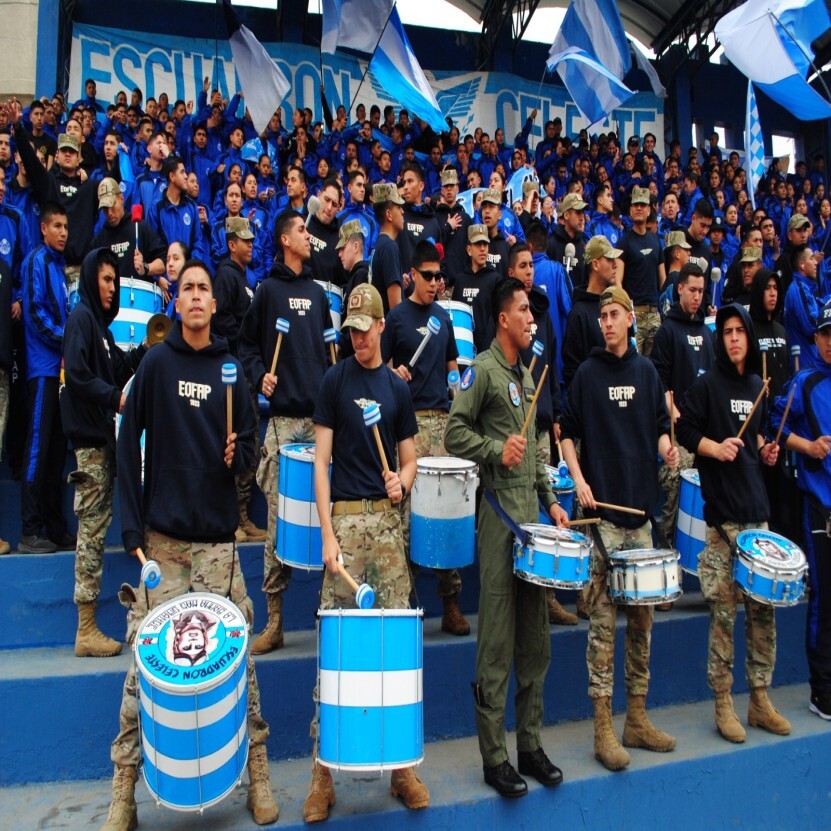 Cadetes tuvieron destacada participación en competencias de atletismo.